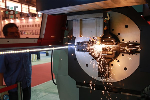 ballbet������(�й�)����ɭ����